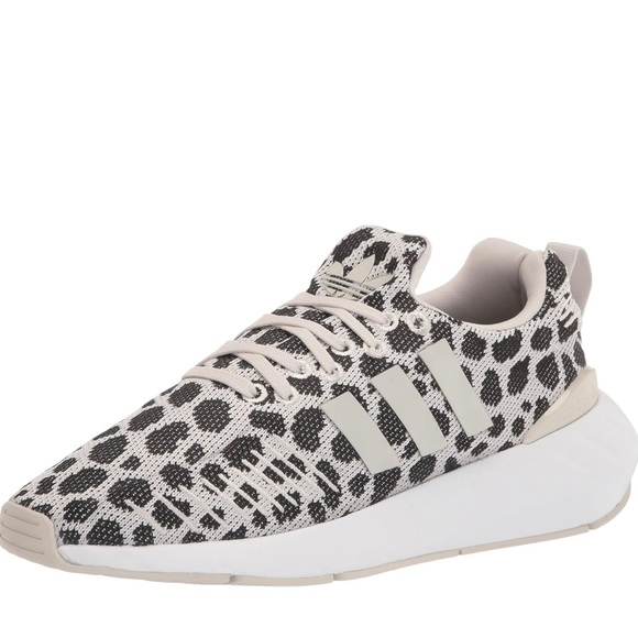 🏃🏽‍♀️HP! ADIDAS SWIFT RUN 22 DALMATIAN - Picture 11 of 12